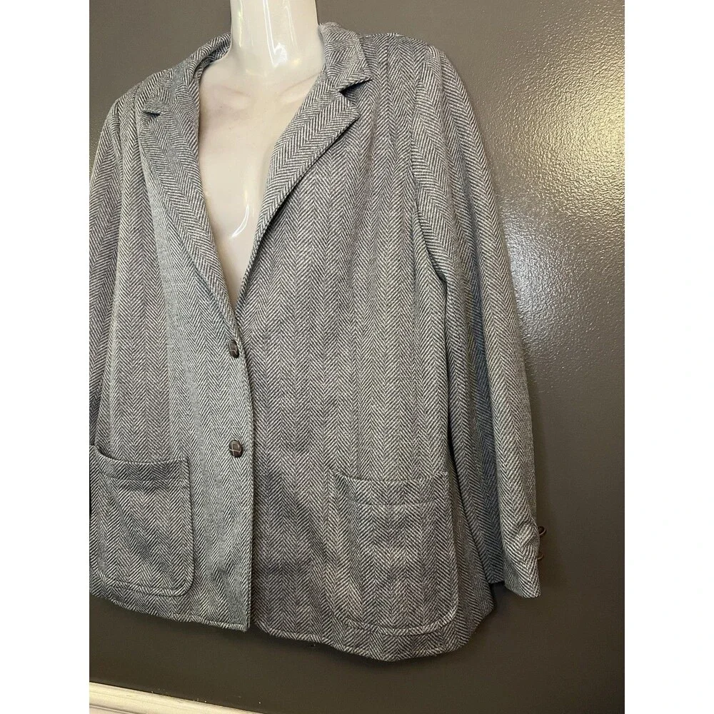 Wool Herringbone Blazer Womens Medium Two Button Patch Pockets Lined Classic